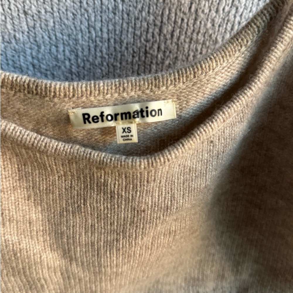 Reformation Cashmere Tank - Picture 5 of 7